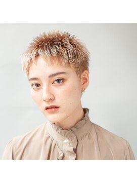 シーレム 元町三宮(SILEM) ハイトーンベリーショート