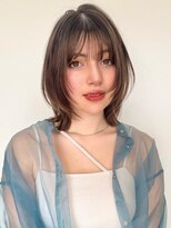 ファナ(fha-na)&nbsp;◎ ミディアムレイヤーカット 似合わせカット 大人ガーリー 韓国