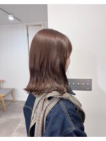 メゾンドイギー(MAISON de IGGY)&nbsp;柔らかチョコレートブラウン/外ハネ切りっぱなしミディアム