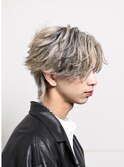 センターパートウルフ