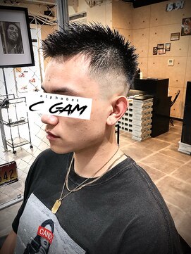 アルファベットシーガム(C gam) 高校球児の1年後スキンフェード