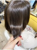 ペールベージュ 大人可愛い 大人ボブ 