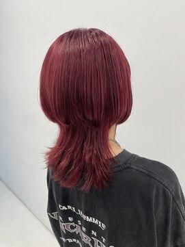 ハイブ 金沢(Hive) 1ブリーチクラゲカットディープレッド艶髪個性派カット
