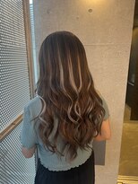 デスト 大宮(DEST) エクステで長さだし+ハイライト