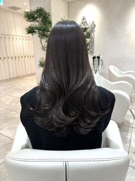 ザックラフィネ(ZACC raffine) グレーベージュ/レイヤーロング/アッシュカラー