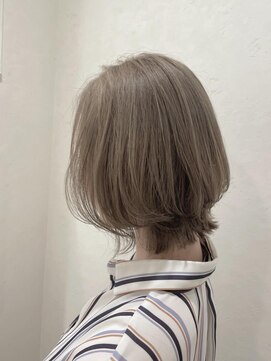 ヘアースペースブルーム リアン 岡町店(HAIR SPACE BLOOM Lien) 【岡町/ボブレイヤー】ハイトーン/ベージュ/グレージュ