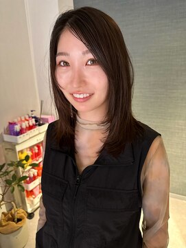 アム(amu) レイヤーカット/レイヤーロング/くびれロング/酸性ストレート