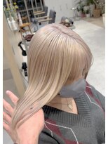 スタン 渋谷(Stam)&nbsp;ミルクティーホワイト裾カラーデザインカラーケアブリーチ渋谷駅