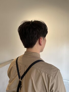 シー(SEA) 透明感たっぷりブラウンカラー♪