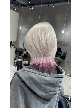 モニカ 栄店(MONIQA) ホワイトカラー