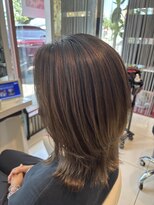 アース 鈴鹿店(HAIR&MAKE EARTH) シャドウルーツ