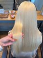アン ブリーチ(UN BLEACH) ハイトーンでも艶がでる♪髪質改善TRは髪質に合わせてご提案!