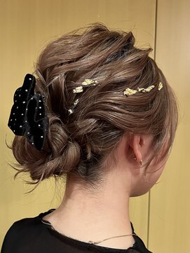 ボブアレンジ結婚式参列お呼ばれヘアセットシニヨン目白美容室