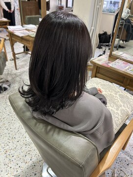 サンバイセライロ 千葉(SAN. by celilo) セミロングレイヤー　【大木】