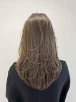 ムード(MOOD,)&nbsp;イメチェン/ピンクベージュ/アンブレラカラー/前髪/銀座駅