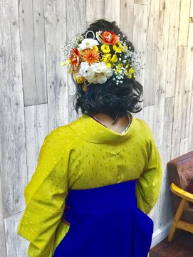 ヘアースペース ムーン(Hair Space MOON) 卒業式シーズンのヘアーセットと袴の着付け早朝から取り掛かりOK
