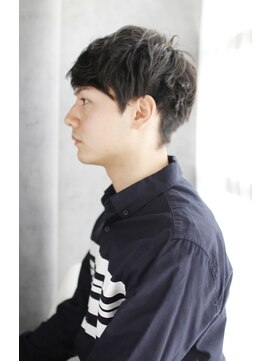 シュシュット(chouchoute) かき上げビジネスショートレイヤーコンマヘアツイストパーマ/017