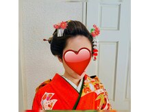 美容室 ラカリテ(LA QUALITE)の雰囲気（お祝いのお支度、お任せください[着付/結婚式/成人式/七五三]）