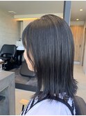 ミディアムヘア☆外ハネ☆後れ毛あり☆前髪あり