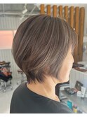 白髪ぼかしハイライトショートボブ