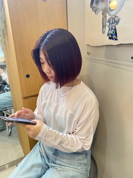 ワッツユアヘアストーリー(What’s your hair story) ボブ/チェリーレッド/ボルドーカラー/ぱつっとボブ/ブリーチなし