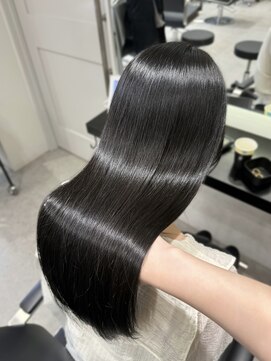 ソヨン 金山店(SOYON) 暗髪/ブルーブラック/透明感カラー