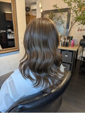 ヴァラ(VOILA) ハイライト＆グレージュカラー(白髪ぼかし効果あり)