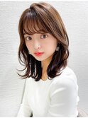 大人可愛いナチュラルミディアムヘア