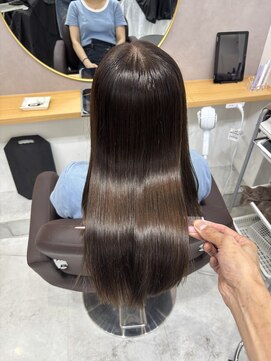アイズ 横浜(IS) 髪質改善縮毛矯正/横浜