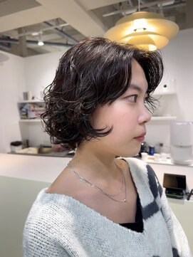 フィット ヒュー 千葉(fit hue) ミルクティーブロンド/ダークブルー/デジタルパーマ/千葉駅