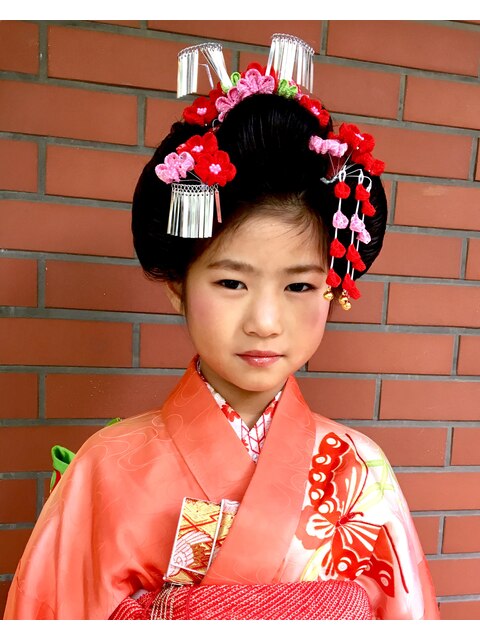 七五三の七歳の着付けと日本髪スタイルとポイントメイク