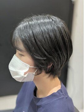 ジエクト 本店(The Ect) スッキリショート×ダークトーンアッシュ×ハネやすいくせ毛ヘア