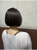前下がりボブスタイル