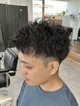 ラヴィズムバイフィフス(LUVISM by fifth) ツイストスパイラルパーマツイストパーマ刈り上げ万代新潟駅