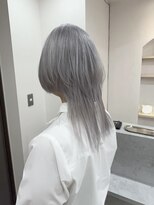 ユウル 横浜(juhl.)&nbsp;シルバーカラー/ケアブリーチ/ブリーチ/ハイトーン/ウルフカット