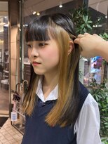 ヘアーアンドメイク ビス(HAIR&MAKE bis)&nbsp;インナーカラー/ミルクティーベージュ【唐木彩華】