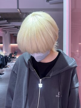 ダズリングディア(Dazzling Deer) ブロンド/抜きっぱなしブロンド/リタッチブリーチ/ハイトーン