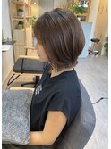 大人可愛い軽やかレイヤーボブ