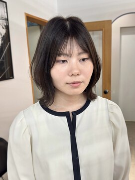 ミーナ バイ アーバン(Meena by urban.) 【Meenaハザマ】くびれレイヤー×外ハネショート