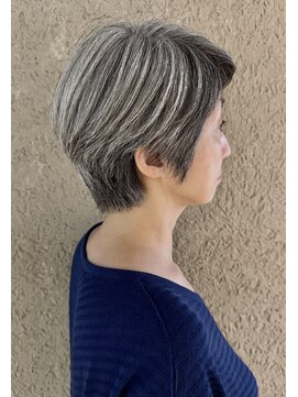 ハートボックス 四谷店(Heart box) グレイショートヘア