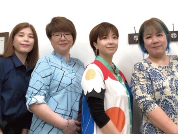 アイスタイル 戸坂店(I STYLE)の写真/【白髪ケア×頭皮ケア専門店】女性同士だから相談しやすい♪大人女性目線で髪や頭皮のお悩みを解決◎