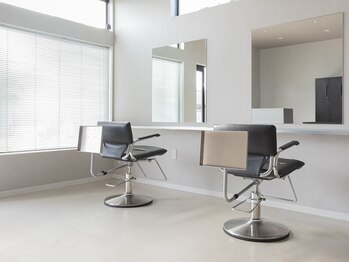 カサネ(kasane)の写真/プライベート空間とハイセンスな技術＊洗練されたデザインのお店で理想のスタイルを実現♪