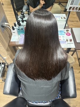 ハピネス クローバー 八木店(Happiness CLOVER) 【40代.50代限定】まとまりロングヘア/白髪ぼかし/髪質改善