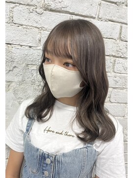 グレージュカラー