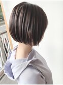 大人ショートヘア前下がりボブ丸みショート髪質改善カラー