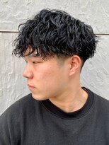 ジーニー 本厚木(Genie)&nbsp;フェザーパーマサーフカール刈り上げセンターパート