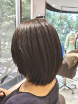 アンベリールフルー(EMBELLIR fleur)&nbsp;大人のミディアムレイヤーカットスタイル