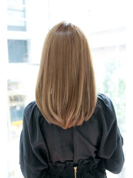 チェルモ(CHELUMO) ストレートヘア