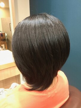 ヘアサロンアンドヘアメイクディー(hair salon hair make D) レイヤーボブ レイヤーカット 【黒髪】 ウルフ ナチュラルボブ