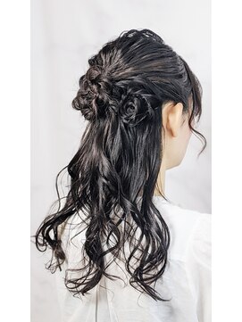 ヘアアンドメイク スタジオ ラプラス(HAIR&MAKE STUDIO rapLus) ハーフアップ